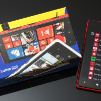 Nokia Lumia 820 ausgepackt
