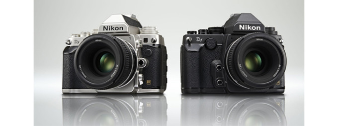 Nikon Df in Silber und Schwarz