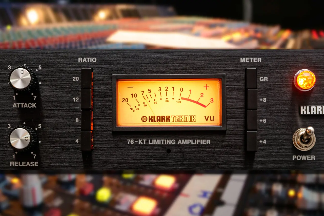 Klark Teknik 76-KT Kompressor vs. Plugin Kompressoren im Test